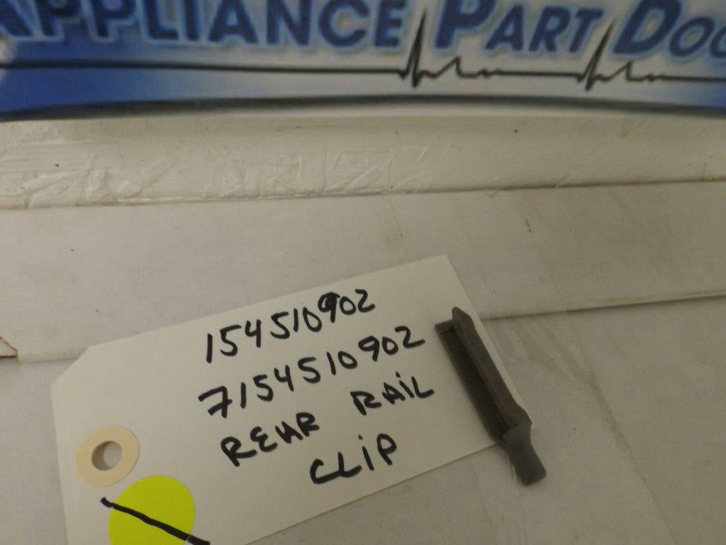 ELECTROLUX DISHWASHER 154510902 7154510902 REAR RAIL CLIP USED ELECTROLUX DISHWASHER 154510902 7154510902 REAR RAIL CLIP USED
